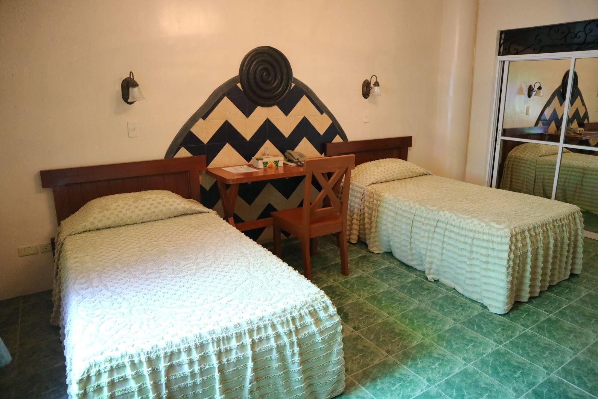מלון אילוילו Casa La Granja מראה חיצוני תמונה