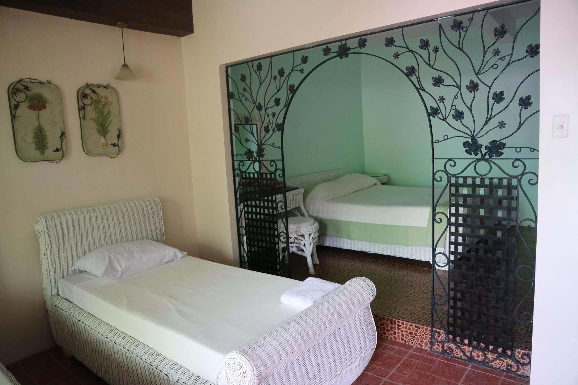 מלון אילוילו Casa La Granja מראה חיצוני תמונה